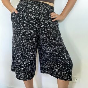 VINTAGE Black and White Polka Dot Bermuda Shorts